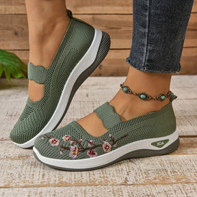 CloudPlus™ – Breathable and Ultimate Comfortable Orthopaedic Sneakers for Women